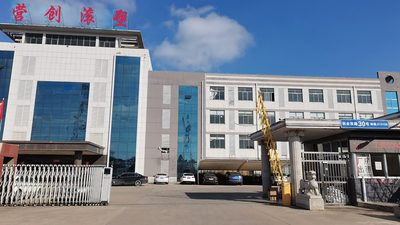 Changzhou Yingchuang Rotomolding Equipment Co,. Ltd linia produkcyjna producenta