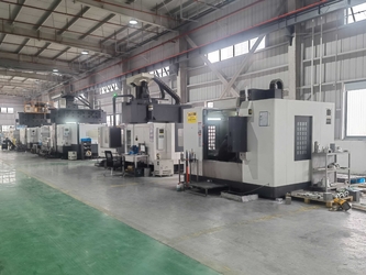 Changzhou Yingchuang Rotomolding Equipment Co,. Ltd linia produkcyjna producenta