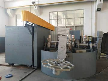 kupować Maszyna do formowania obrotowego 220V-480V z wewnętrznym piecem okrągłym do produkcji skrzynek chłodzących online manufacture