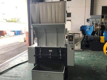 kupować Urządzenia pomocnicze do formowania rotacyjnego / 30 kilogramowa plastikowa szlifierka do recyklingu online manufacture