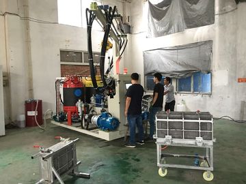 Biały Błękitny Zielony Żółty Czerwony Czarny Maszyna do tworzenia pianki Pu Grubość 0-200 mm 3000 kg