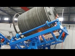 Otwarty ogień Rock N Roll Rotomoulding Machine Zbiornik wody wytwarzający 380V 50Hz